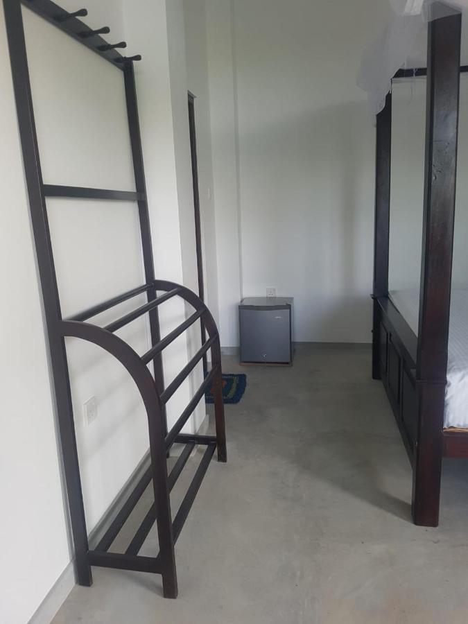 Waves Hiri Hotel Dikwella Ngoại thất bức ảnh