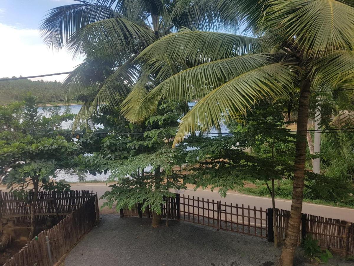 Waves Hiri Hotel Dikwella Ngoại thất bức ảnh