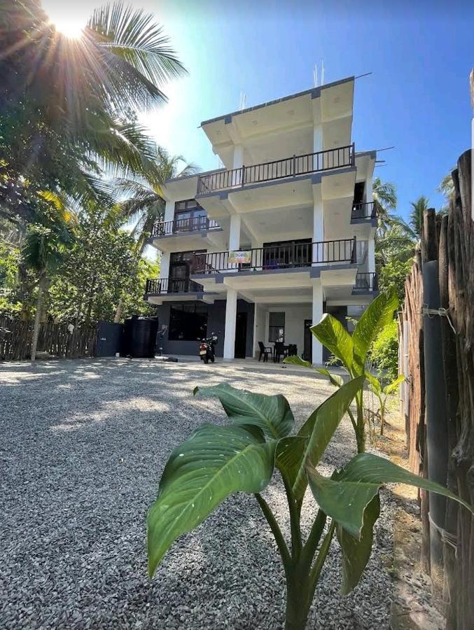 Waves Hiri Hotel Dikwella Ngoại thất bức ảnh