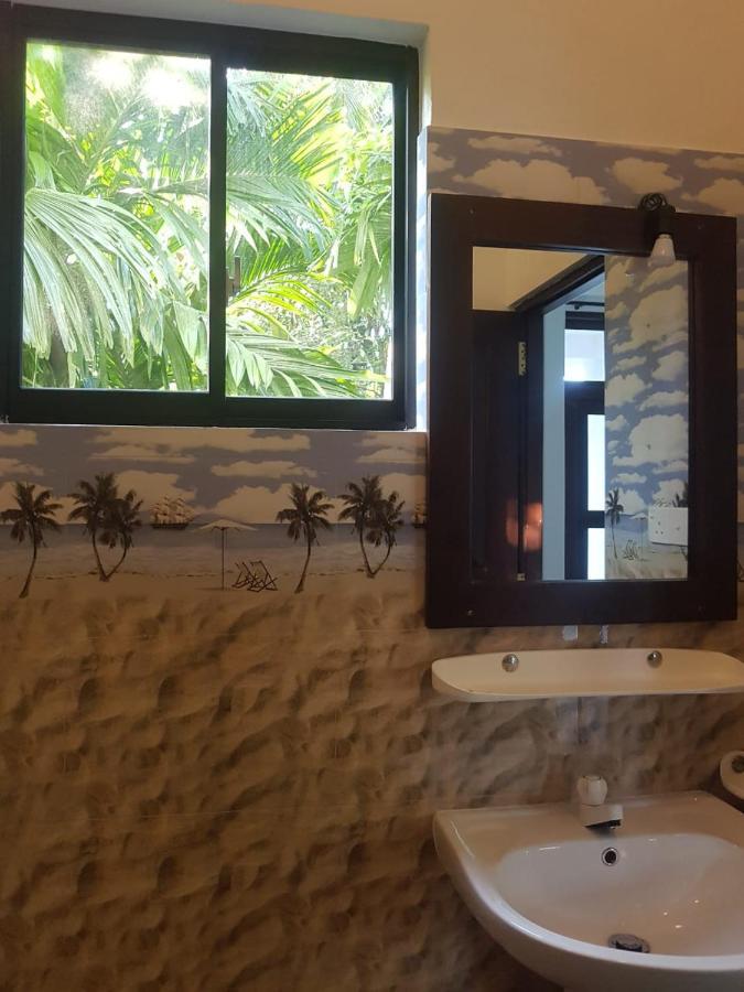 Waves Hiri Hotel Dikwella Ngoại thất bức ảnh
