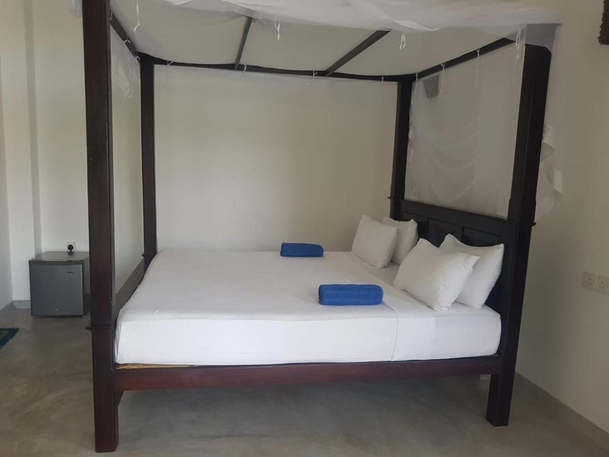 Waves Hiri Hotel Dikwella Ngoại thất bức ảnh